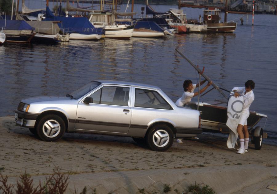  Opel Corsa TR 1983 года  (фото 3 из 6)